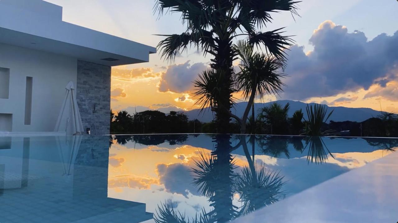 Palm Villa - Award Winning Modern Luxury & Exclusive Villa Resort 치앙마이 외부 사진